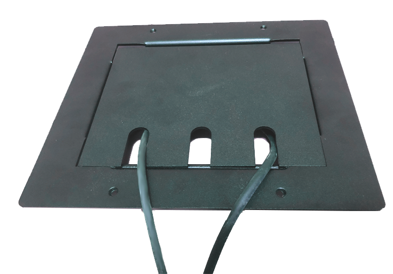 Closed lid of floor pocket access cover.